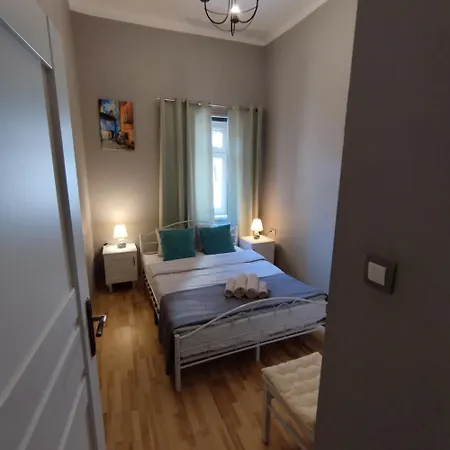 Novo Mundo Apartamento Varsovia