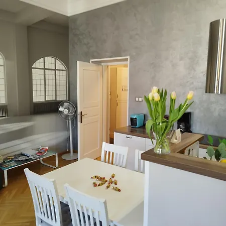 Novo Mundo Apartamento *