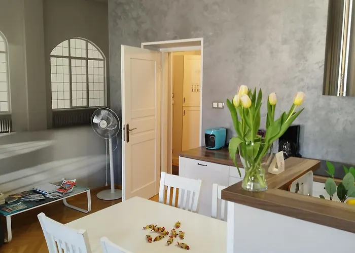 Novo Mundo Apartment *